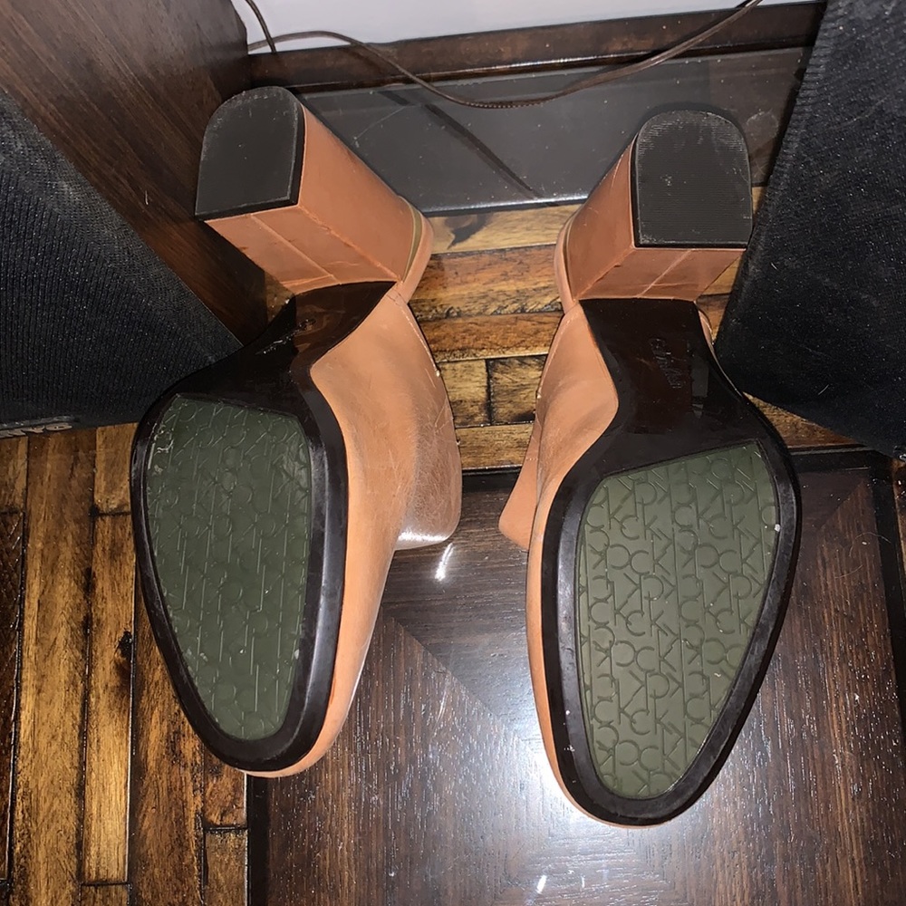 Clogs, High Heel - Picture 3 of 3